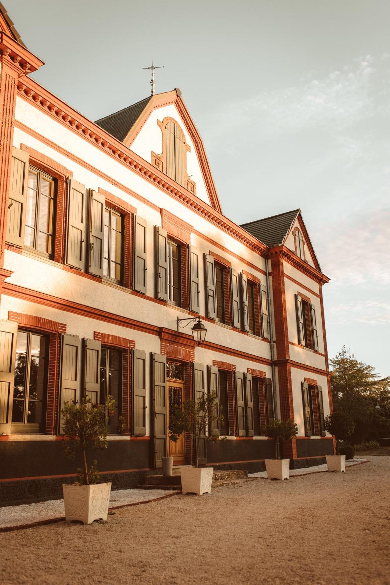 ホテル Domaine D'En Fargou Saint-Sulpice  エクステリア 写真